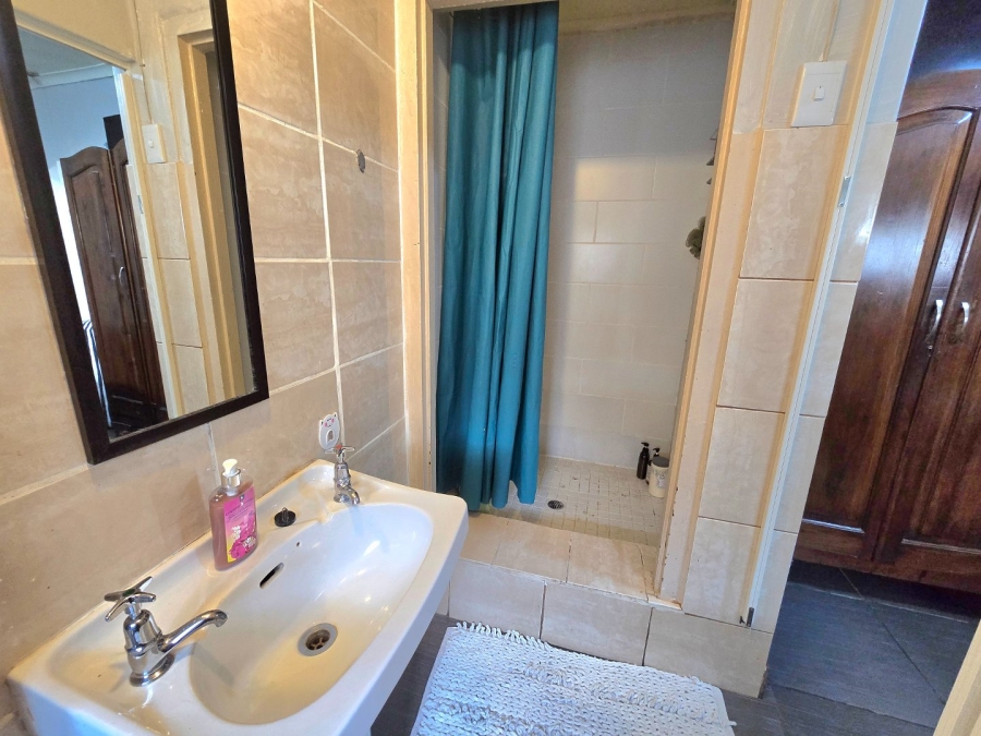 5 Bedroom Property for Sale in Bethlehem Free State